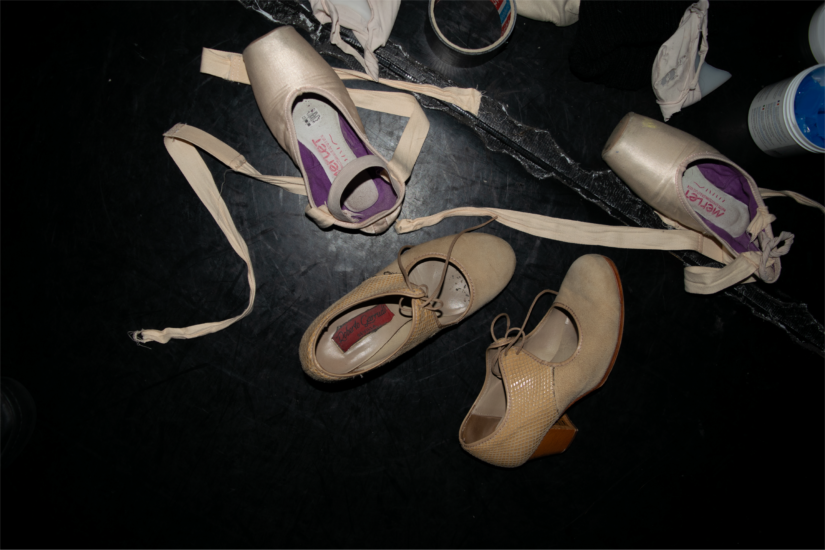 Contiene fotolibro 2024